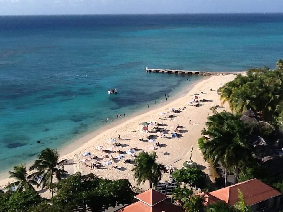 Montego Bay Club-Delux Seaside Condo Montego Bay