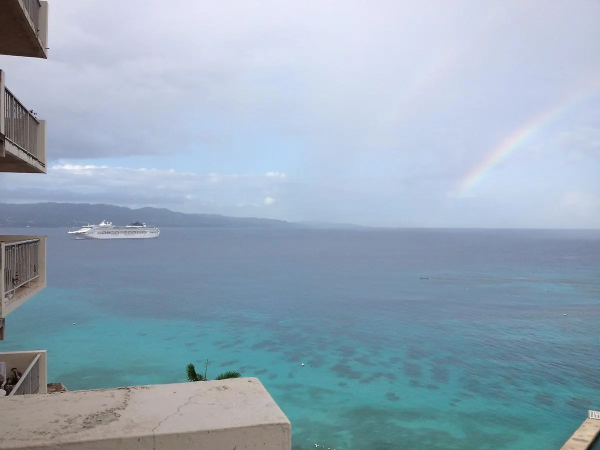 Aparthotel Montego Bay Club-Delux Seaside Condo